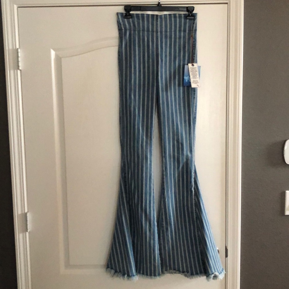 Show me your mumu Berkeley bell